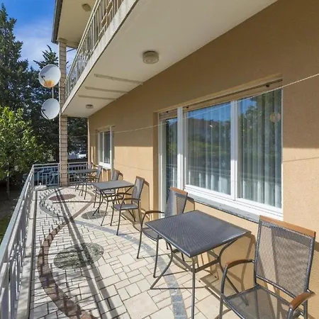 Tara Apartment Selce
